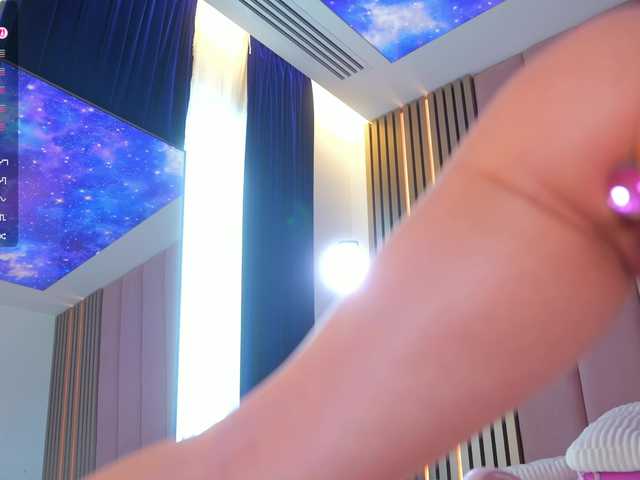 Vesia live cam on BongaCams