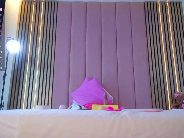 Vesia live cam on BongaCams