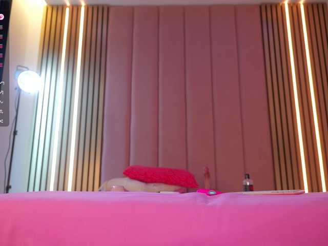 Vesia live webcam show