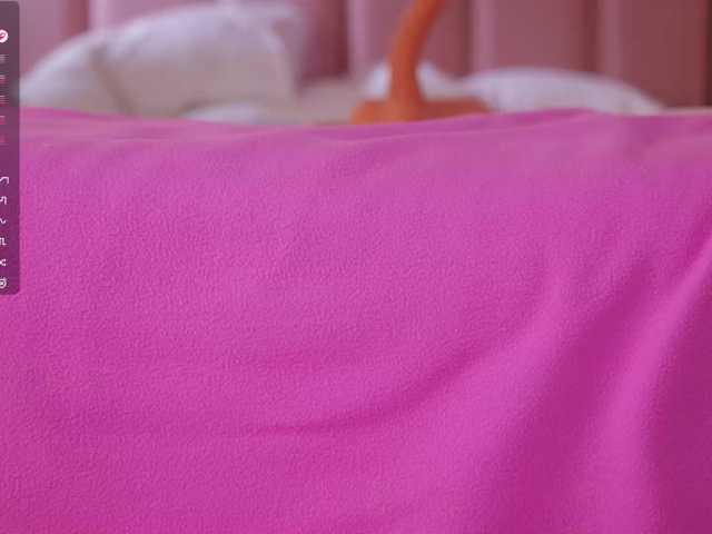 Vesia live cam on BongaCams