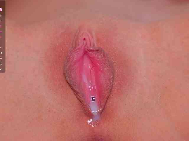 Vesia Live Webcam on BongaCams