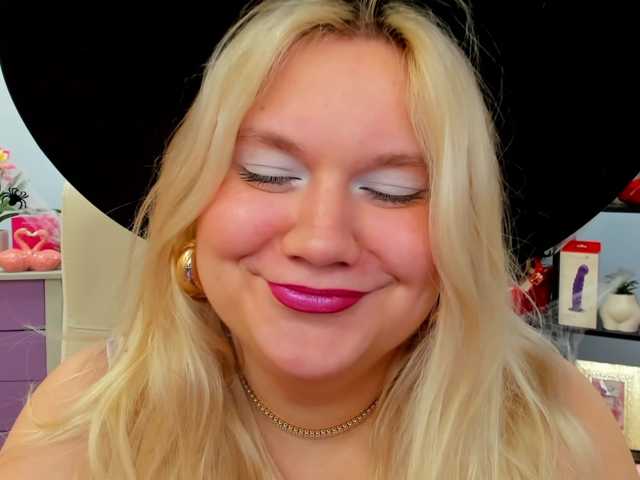 SamanthaDarling live cam on BongaCams