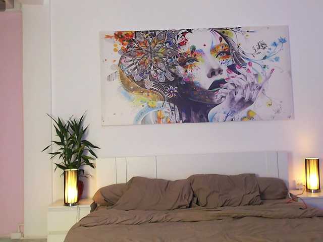 Ariana-Sunset live cam on BongaCams