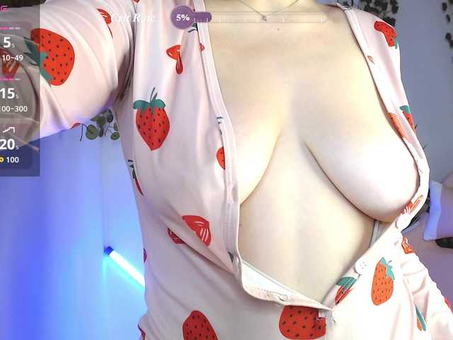 Ariana-Sunset live cam on BongaCams
