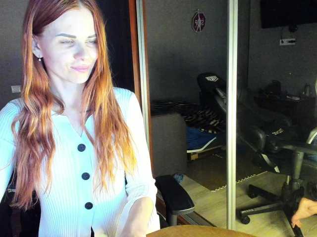 LunaLicks's BongaCams show and profile