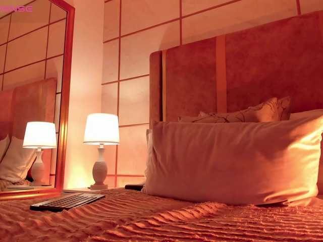 GretaVelvet live webcam show