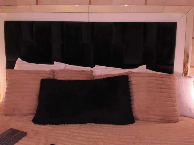 GretaVelvet's BongaCams show and profile