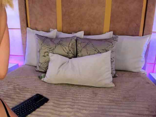 GretaVelvet webcam