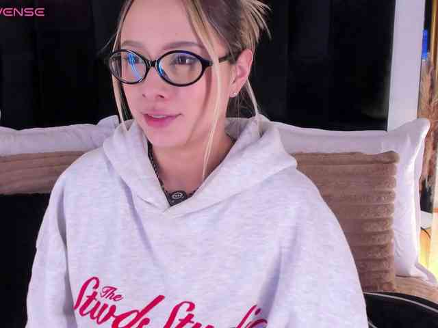GretaVelvet webcam