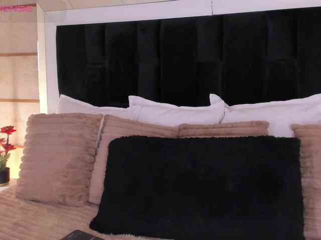 GretaVelvet webcam