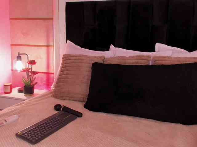 GretaVelvet webcam