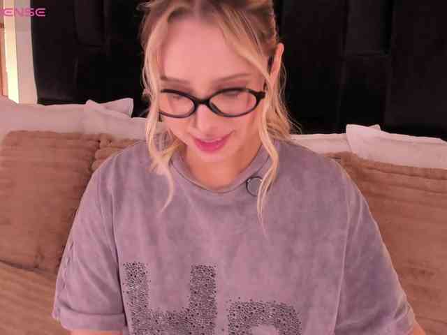 GretaVelvet webcam