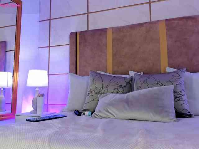 GretaVelvet webcam
