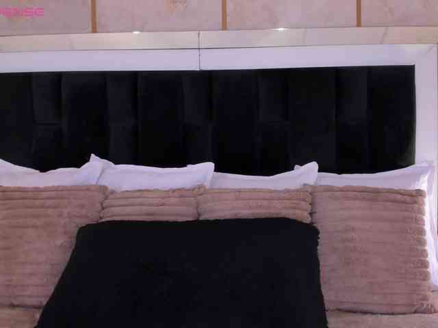 GretaVelvet webcam
