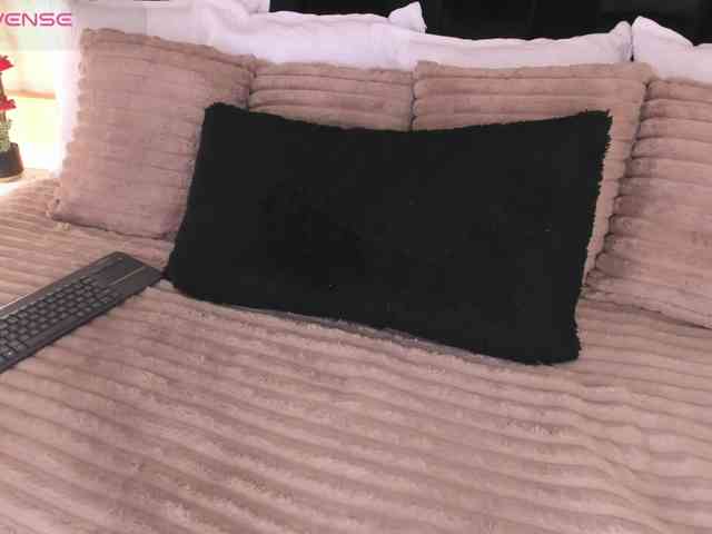 GretaVelvet webcam