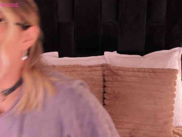GretaVelvet webcam