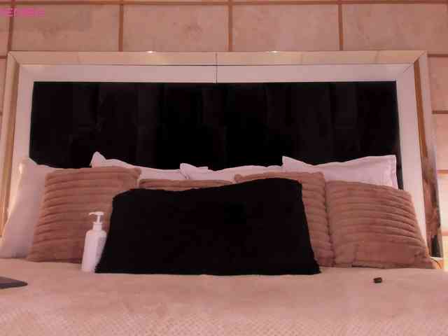 GretaVelvet webcam