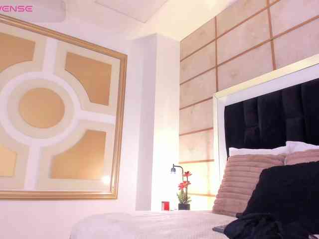 GretaVelvet webcam