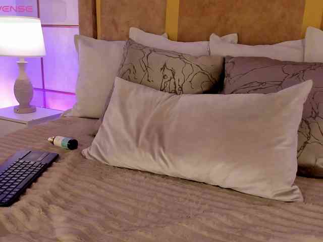GretaVelvet webcam