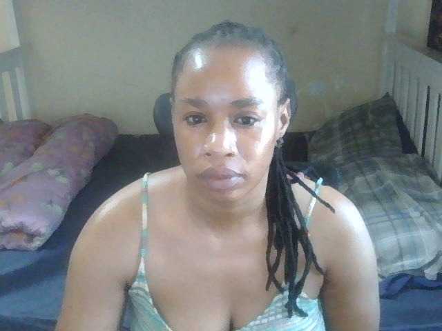 Hadasa29 live cam on BongaCams