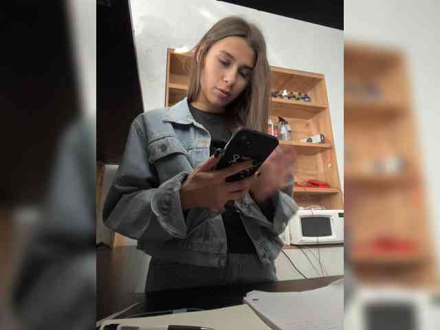 SweetySlice's webcam live show