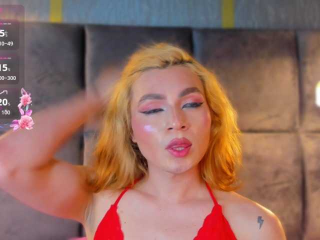 TommyLovee live webcam show