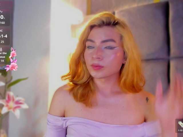 TommyLovee live cam