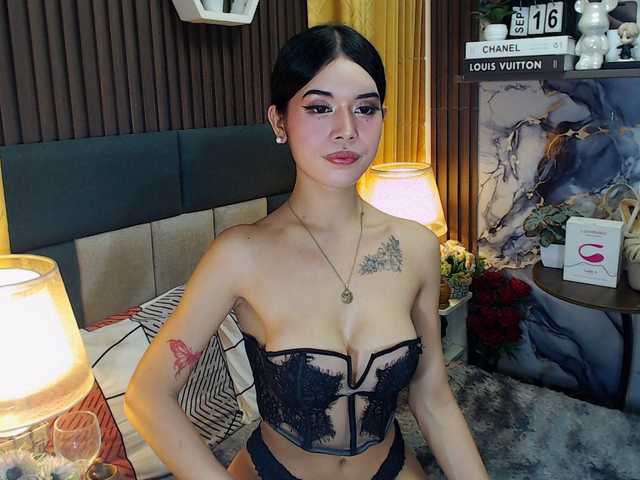 CaseyValencia live cam