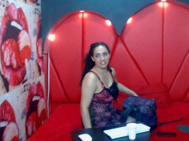 karline777 live webcam show