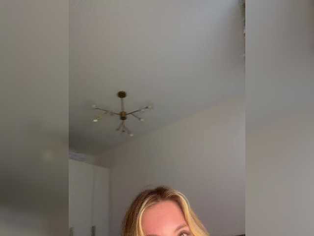 Sweet-peacha live cam on BongaCams