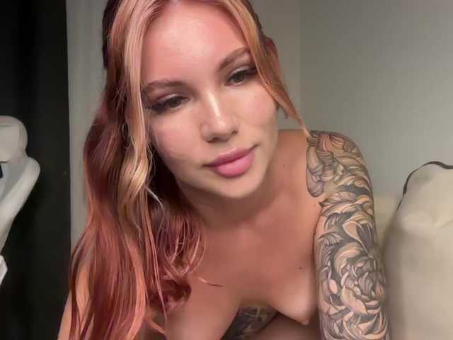 Sweet-peacha live cam on BongaCams