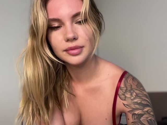 Sweet-peacha live cam on BongaCams