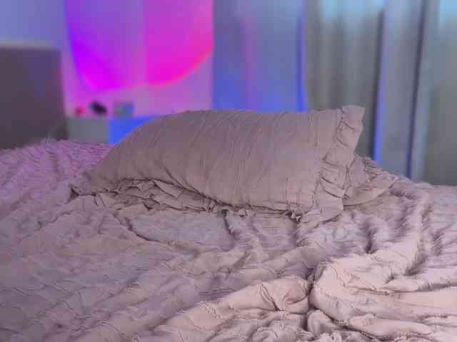 Sweet-peacha webcam