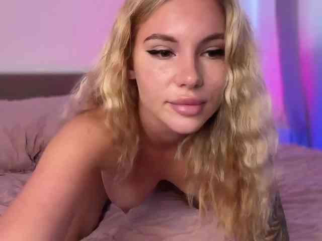 Sweet-peacha webcam