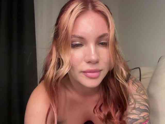 Sweet-peacha webcam