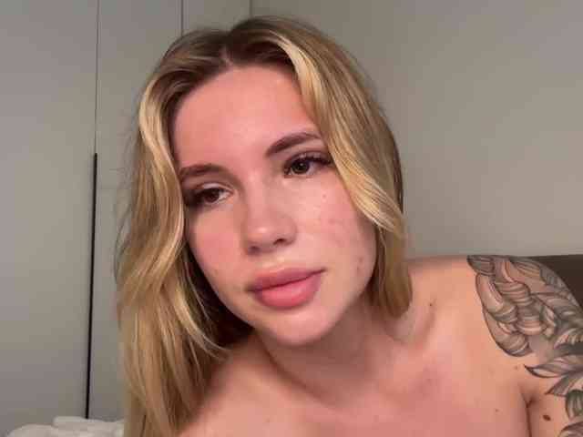 Sweet-peacha webcam