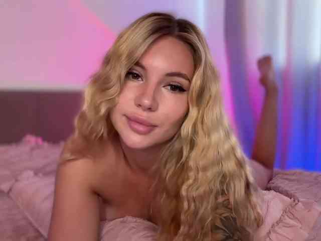 Sweet-peacha webcam