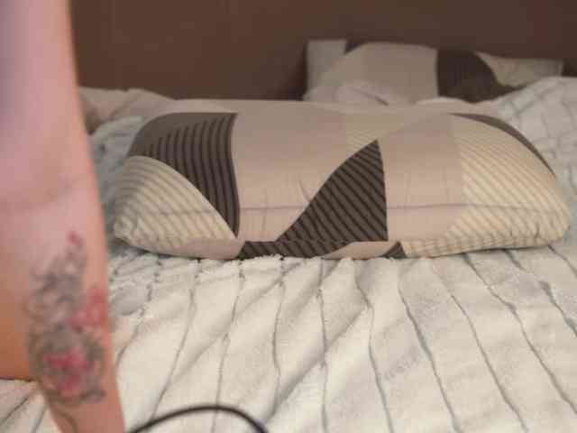 Sweet-peacha webcam