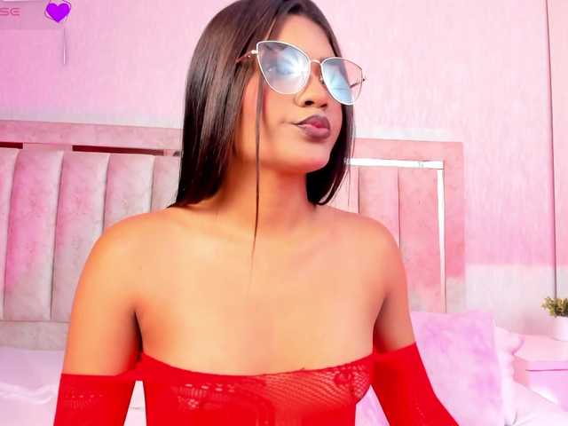 AlaiaMoretti's BongaCams show and profile