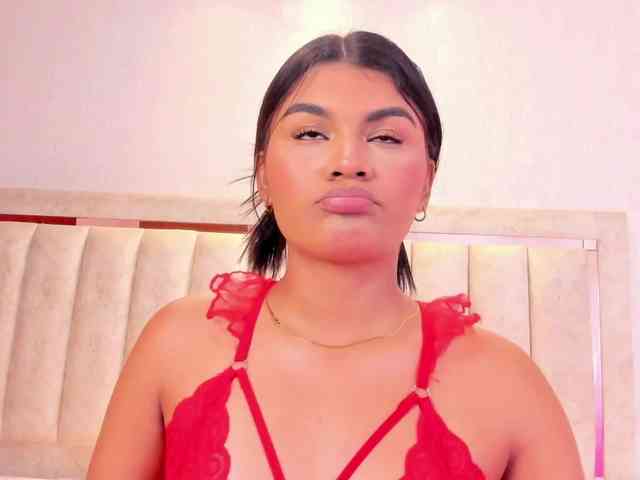 AlaiaMoretti webcam