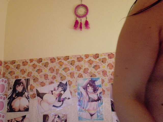 AlizeHentaiMeow's BongaCams show and profile