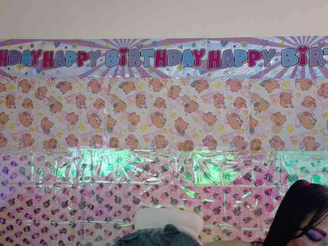 AlizeHentaiMeow webcam
