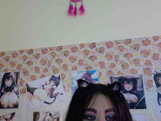 AlizeHentaiMeow webcam