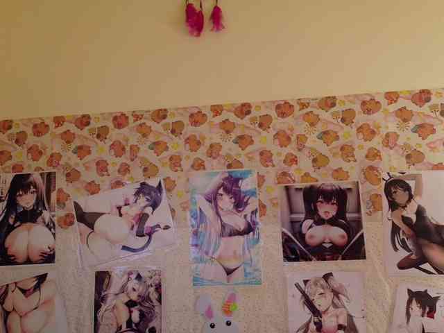 AlizeHentaiMeow webcam