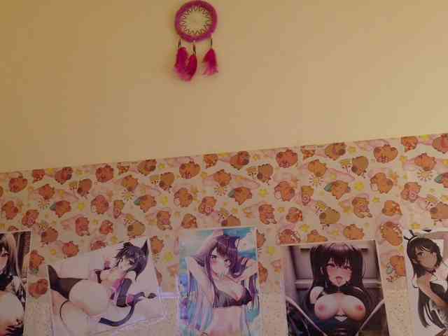 AlizeHentaiMeow webcam