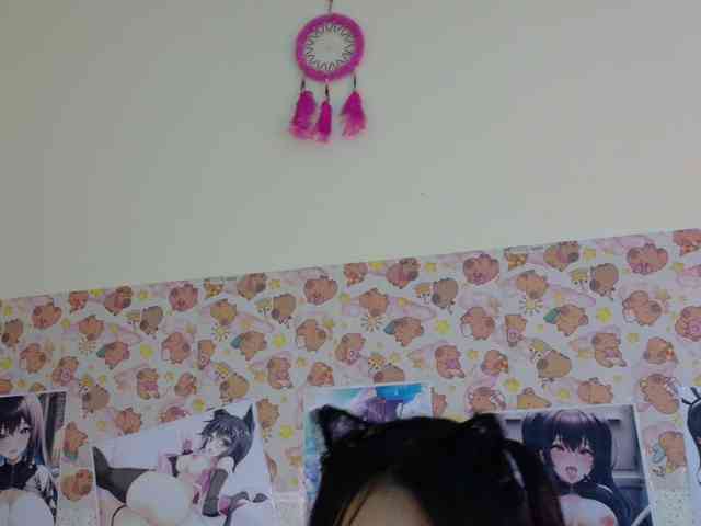 AlizeHentaiMeow webcam