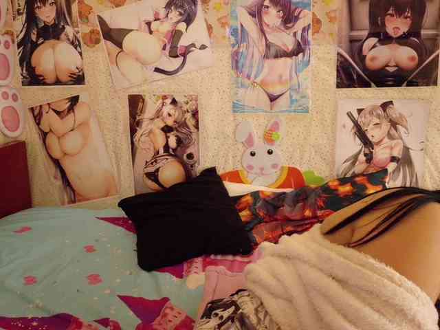 AlizeHentaiMeow webcam