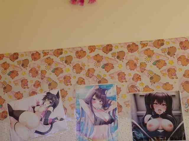 AlizeHentaiMeow webcam