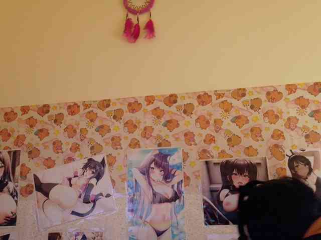 AlizeHentaiMeow webcam