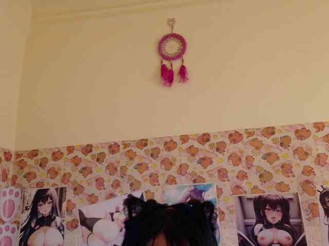 AlizeHentaiMeow webcam